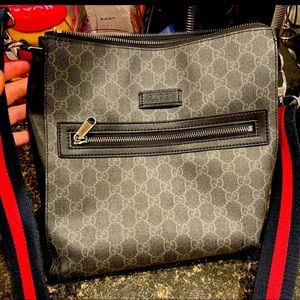 Gucci - GG Black Messenger